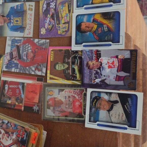 Assorted Racing Trading Cards - Picture 4 of 5